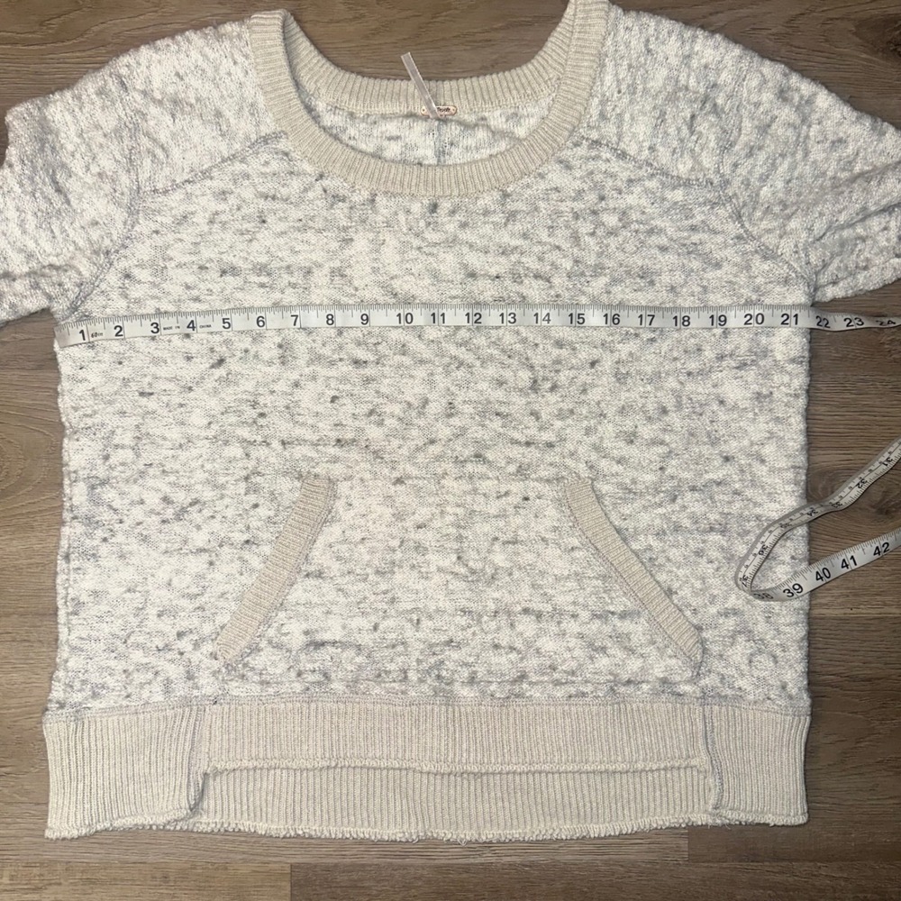 Free People Cozy Boucle Knit Pullover Sweater Pocket Front XS - Picture 6 of 7